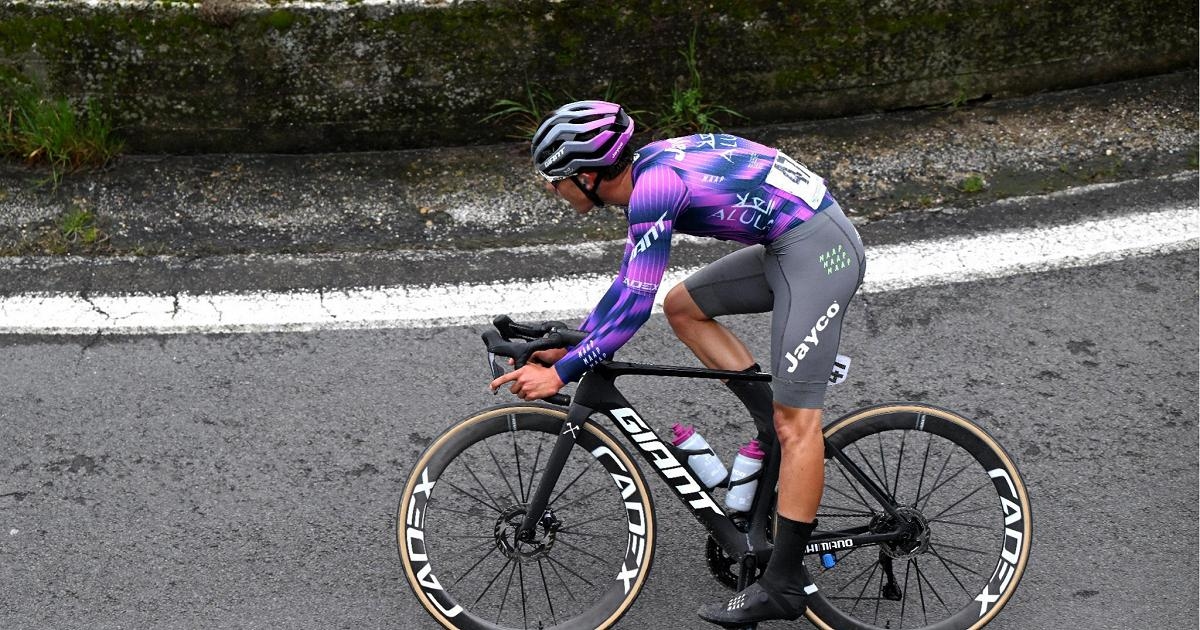 Samuele Privitera, a 19-year-old cyclist who crashed during the Giro della Valle D'Aosta, has died.