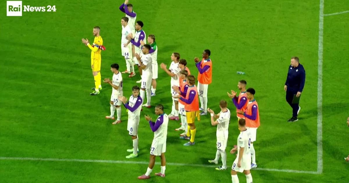 Fiorentina'nın üçlemesi, katılımı garantiledi