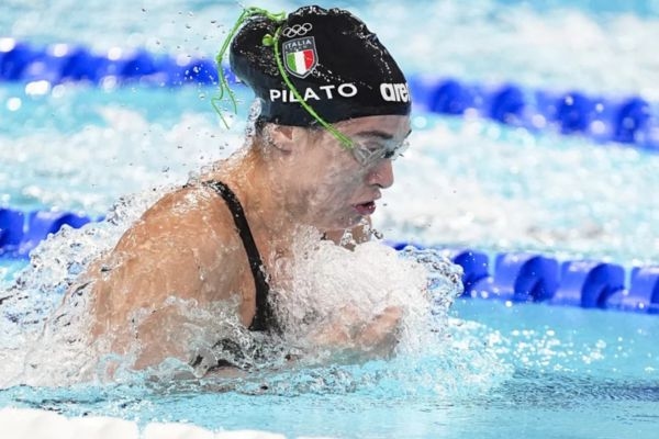 Mondiali nuoto: Benedetta Pilato medaglia di bronzo nei 50 rana, quarta la staffetta 4X100 mista