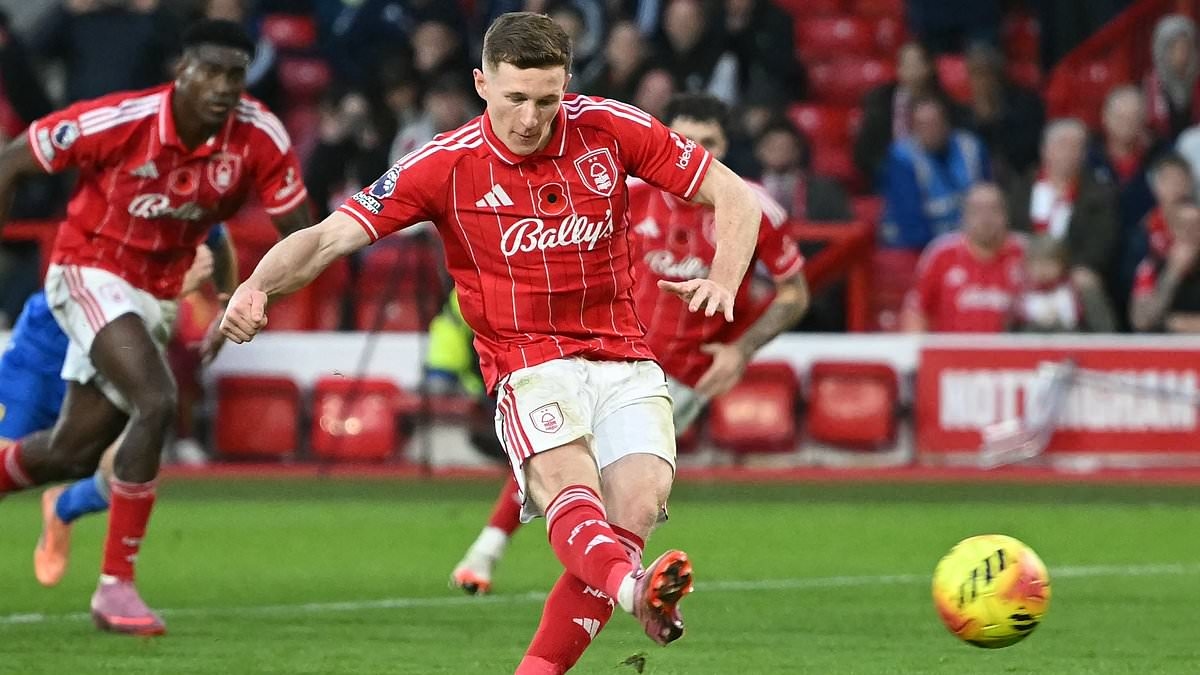 Nottingham Forest 3-1 Leeds United : La star courtisée par les plus grands clubs de Premier League brille à nouveau – et le casse-tête que Daniel Farke DOIT résoudre