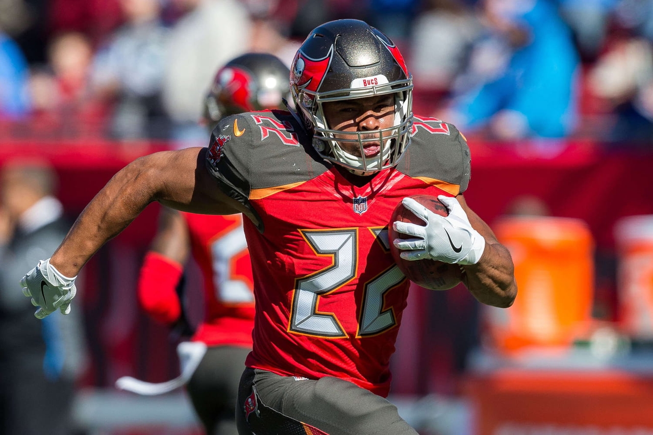 Doug Martin: Cosa ha causato la morte dell'ex stella della NFL? Circostanze inquietanti