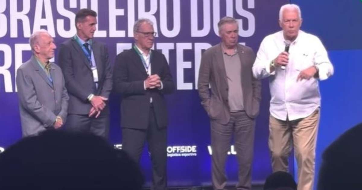 Comments from Leão and Oswaldo de Oliveira cause discomfort for Ancelotti.