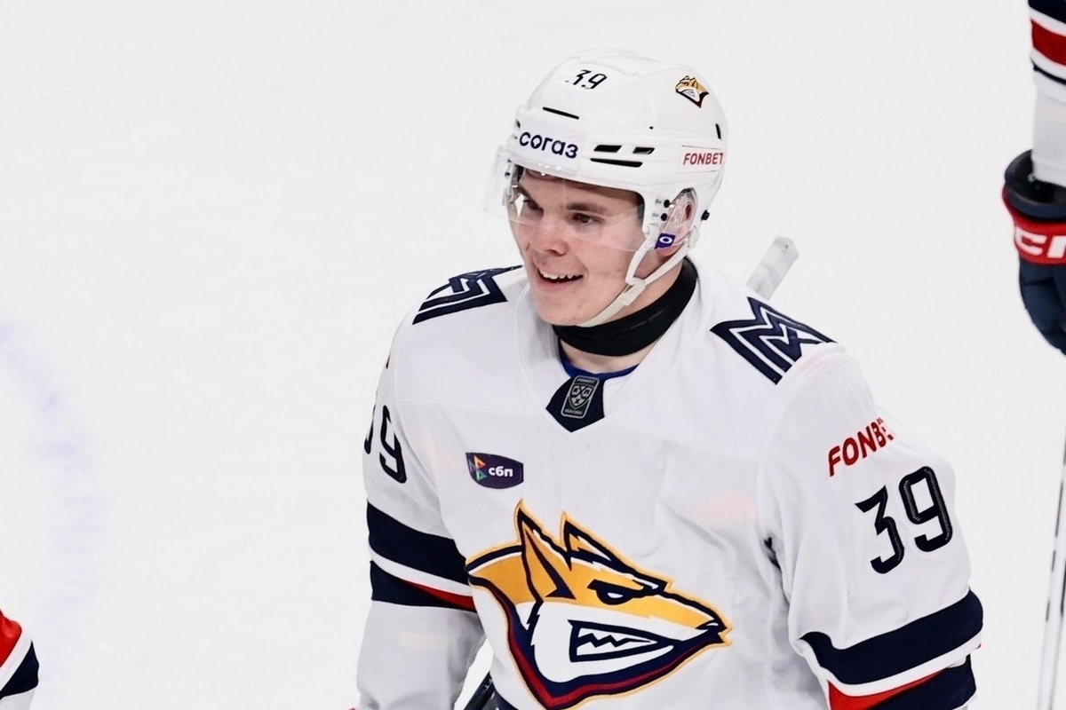 Razin sprak over de toestand van de geblesseerde Metallurg-aanvaller Andrei Kozlov.