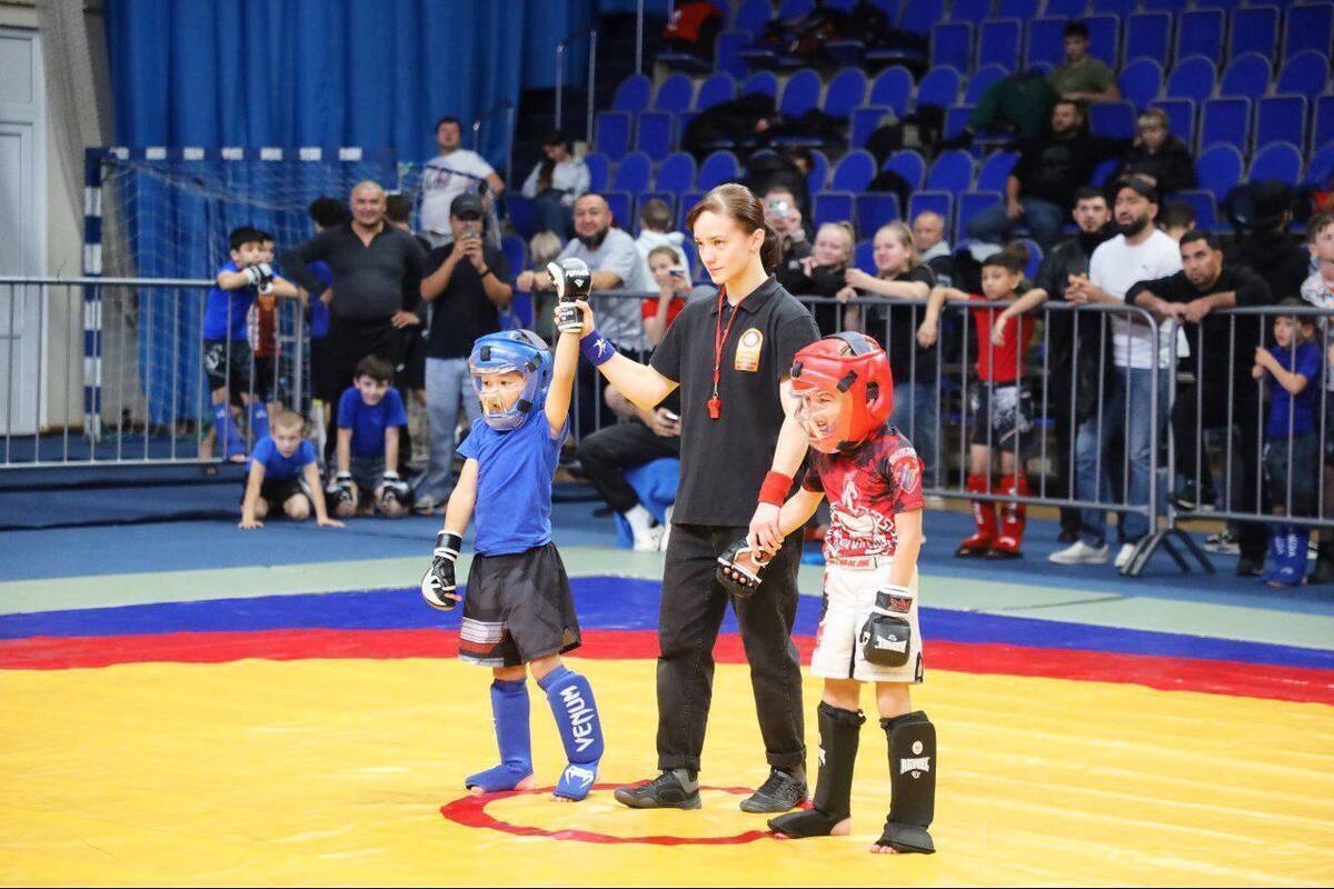 Serpukhov'da en iyi pankrasyon sporcuları belirlendi.