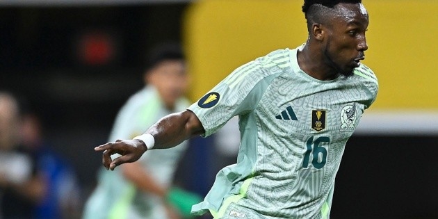 Julián Quiñones nie znalazł się w kadrze narodowej Meksyku